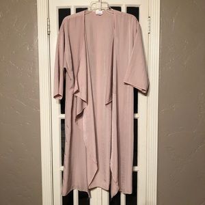 LuLaRoe Shirley kimono.  Dusty rose color. Size M.